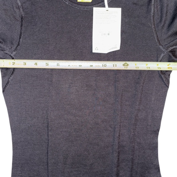 Icebreaker Women's Merino 200 Oasis Long Sleeve Crewe Thermal Top Size Small NWT - Picture 5 of 7